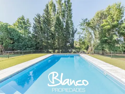 Casa en Venta con 1 cochera