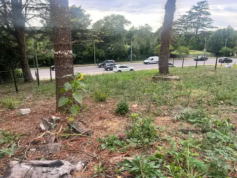 Venta Permuta Lote Sierra de los Padres sobre circuito