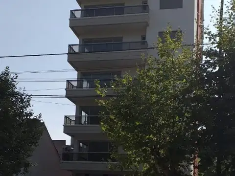 HIPOLITO YRIGOYEN 900