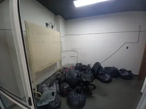 Av Rivadaviavia 18100, Piso 2