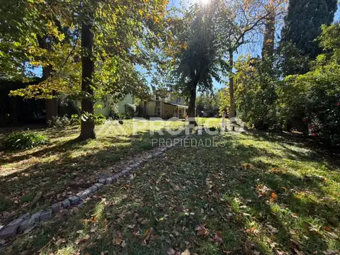 Casa 2 ambientes con 2 baños