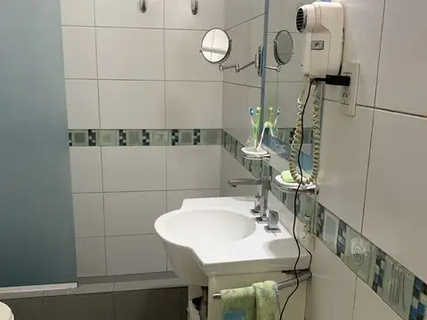 Av Cnel M Larrazabal 800