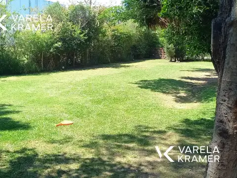 Las Brisas Country Club, Pilar