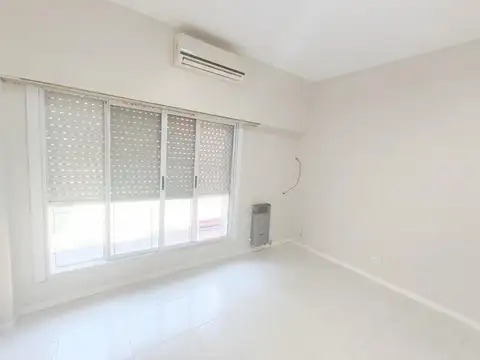 Hermosa Casa en Alquiler excelente ubicacion de Quilmes Oeste .. 