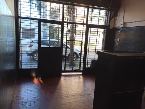 Local en Alquiler en Virreyes Estacion, $ 900.000