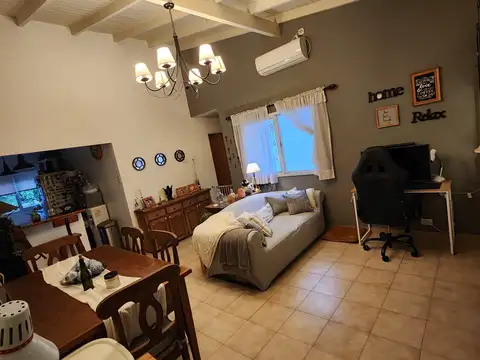 Depto Tipo Casa en Alquiler de 3 ambientes