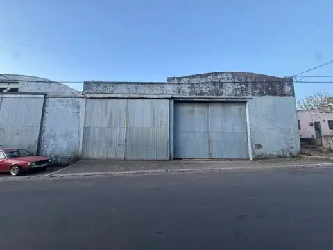 Galpon con dos ingresos