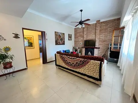 Depto Tipo Casa en Venta en Haedo, USD 135.000