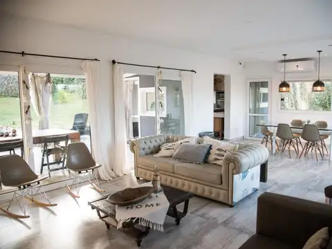 Casa en Alquiler Temporal con 1 cochera