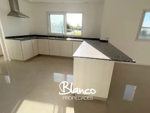 Casa en Venta 1 año