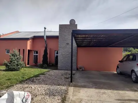 Casa en venta - 3 Dormitorios 2 Baños - Barrio Cerrado Condominio Del Sol- Arana