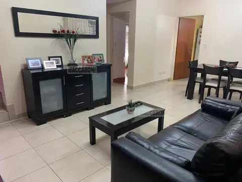 Depto Tipo Casa en Venta en Liniers, USD 135.000