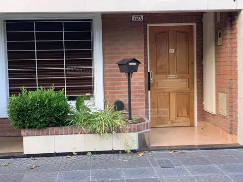 Guamini 1100, Piso 1