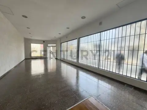 AV PERON 1500, Piso 0