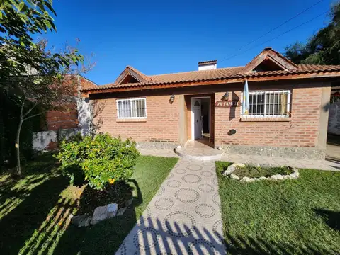 VENTA CASA MERLO SAN LUIS 6 AMB EXCELENTE ZONA