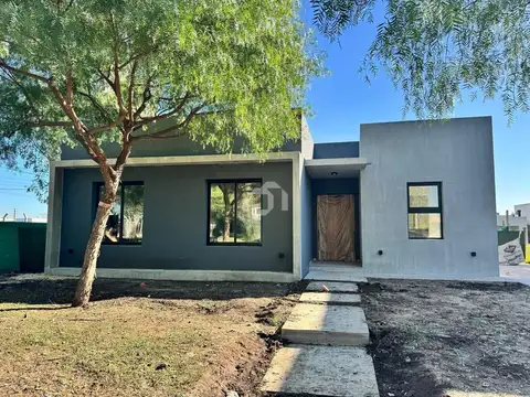 Casa  en Venta en Santa Elena, Pilar, G.B.A. Zona Norte