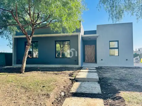 Casa  en Venta en Santa Elena, Pilar, G.B.A. Zona Norte