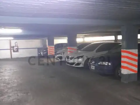 Cochera en venta en Recoleta