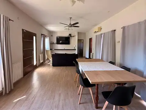 Casa en Alquiler de 3 dormitorios