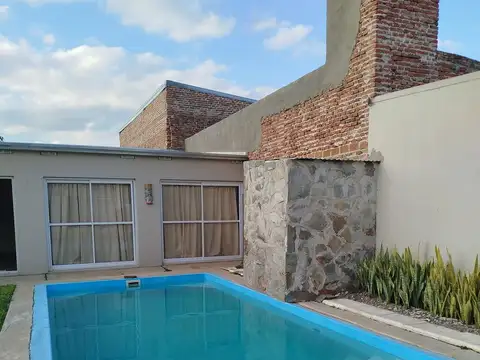 Casa en venta, zona tranquila de la ciudad de Esperanza