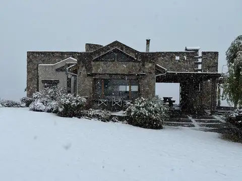 Chacra en  ATOS PAMPA, 6.5 Ha, con CHALET DE TRES DORM, TANQUE AUSTRALIANO DE 50.000 LTS