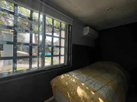 CASA EN ALQUILER CHACRAS DE CORIA