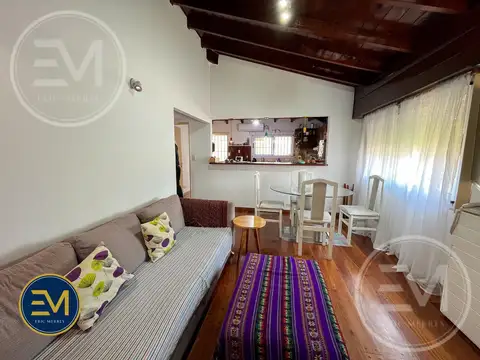 Casa en Venta con 3 cocheras
