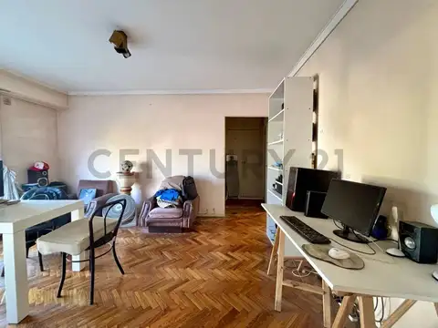 Chorroarin 600 , Piso 2