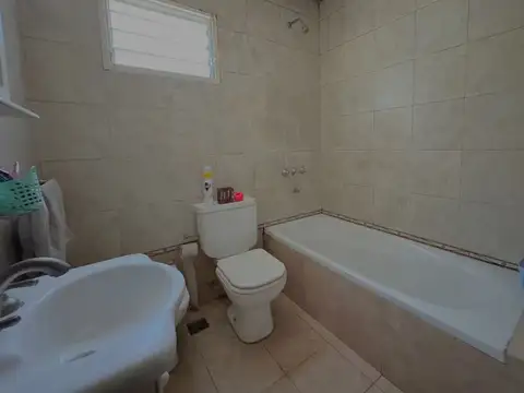 Depto Tipo Casa en Venta con 1 cocheras