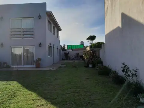 Casa en alquiler temporario - 2 Dormitorios 1 Baño - Santa Clara del Mar