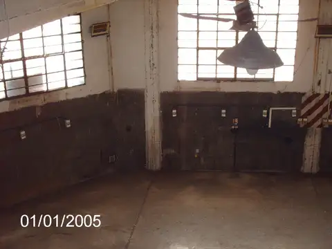 OPORTUNIDAD   SOLIDO GALPON EN VENTA