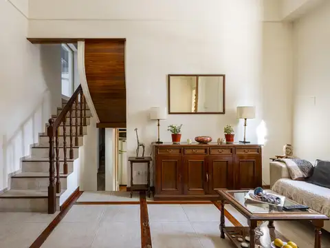 Casa 5 ambientes con 2 baños