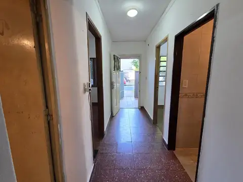 Depto Tipo Casa en Venta en Carapachay, USD 128.000