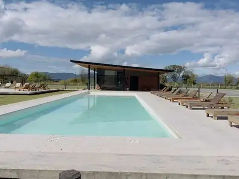 La Verbena. Zona Aeropuerto. Calle 19. Lote 100