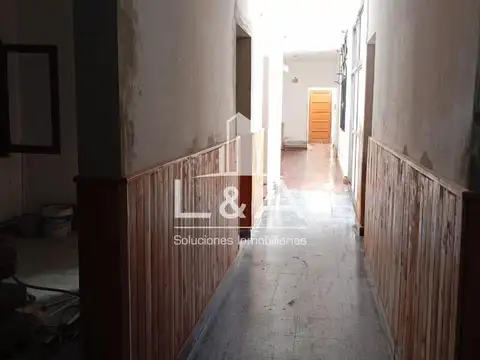 Casa en Alquiler con 1 cochera