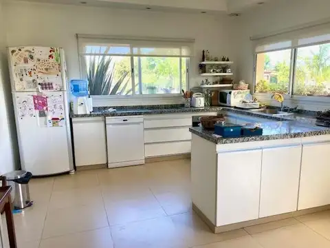 Casa en Venta al Noreste