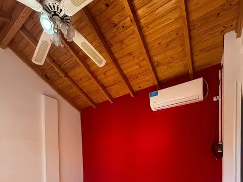 Depto Tipo Casa en Venta en Lomas De Zamora, USD 85.000