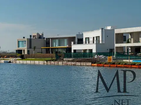 Venta Terreno / Lote a la laguna en Pueblos Del Plata Elcano