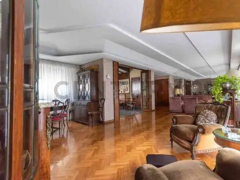 VENTA DEPARTAMENTO 5 AMBIENTES CABALLITO-PERMUTA