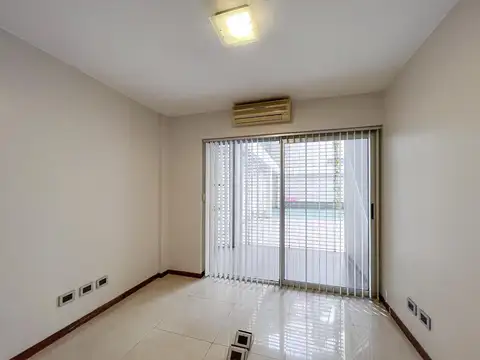 Pje. Santa Cruz 365 '00-02