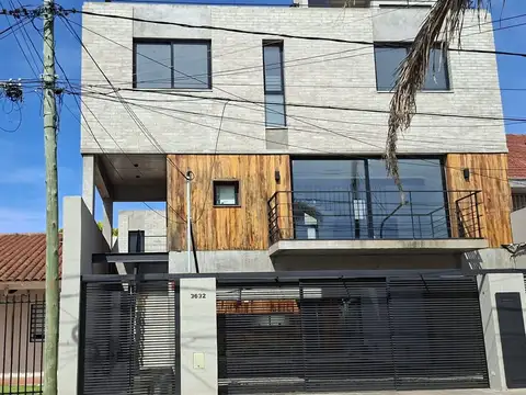 Depto Tipo Casa en Venta de 4 ambientes