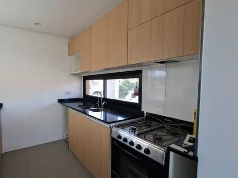 Depto Tipo Casa en Venta en Carapachay, USD 185.000