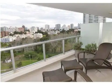 Departamento 4 ambientes con 3 baños