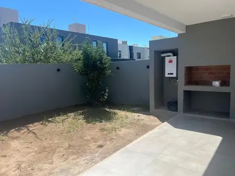 Casa en Venta al Este
