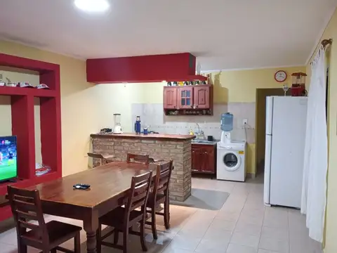 Casa 3 ambientes con 1 baño