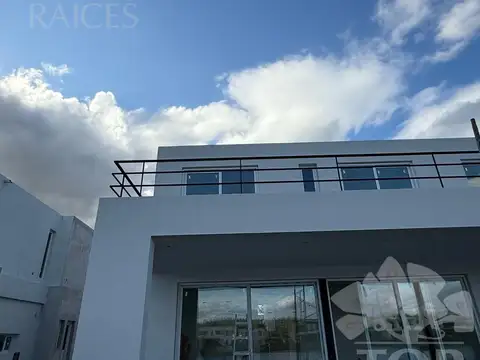 Casa en Venta al Este