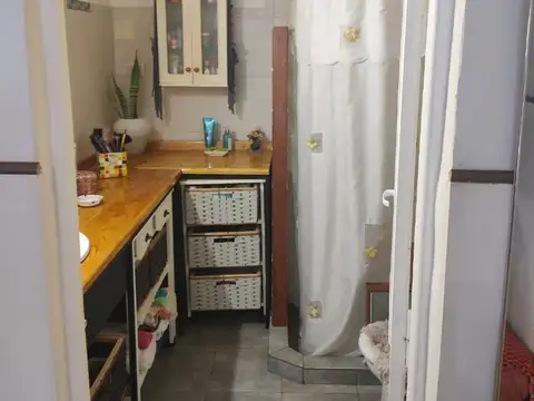 PH DE 3 AMB  y 1/2 AMPLIO Y LUMINOSO PRIMER PISO POR ESCALERA