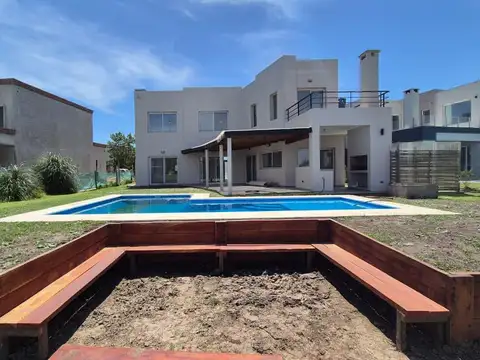 Casa en Alquiler A Estrenar