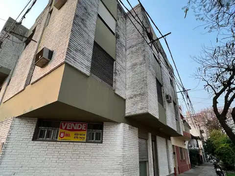 Pellegrini esquina Saavedra