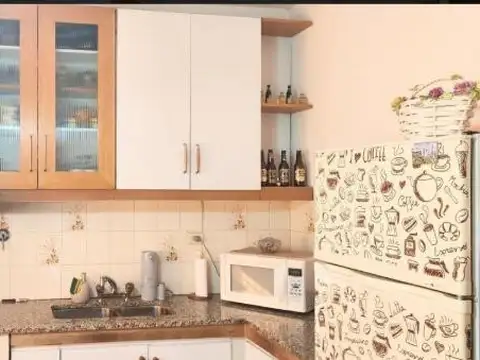 Depto Tipo Casa 4 ambientes con 2 baños